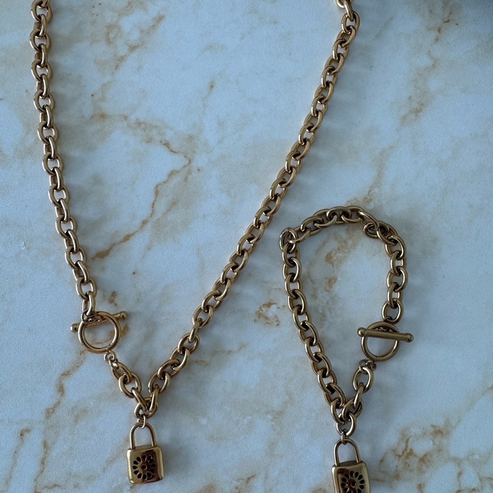 Chic Gold Lock Charm Necklace and Bracelet Set